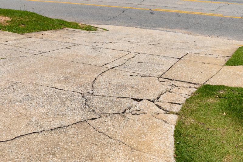Driveway Curb Repair in Des Moines, IA